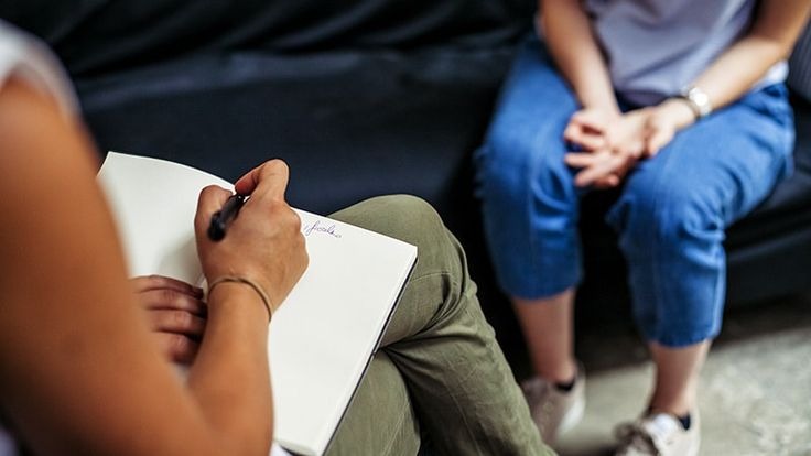 Two girls talking info-7